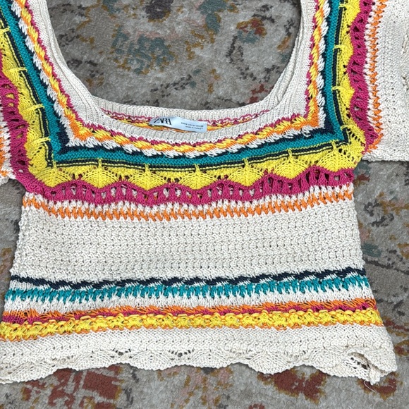 Zara Multi‎ Color Cream Crotched Cropped Cap Sleeve Top - medium - Picture 9 of 17
